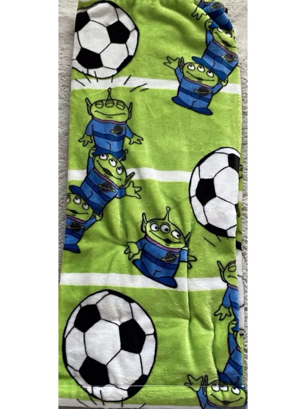 Disney Pixar Toy Story Throw Blanket The Claw Aliens & Soccer‎ Balls 50”X70” NEW